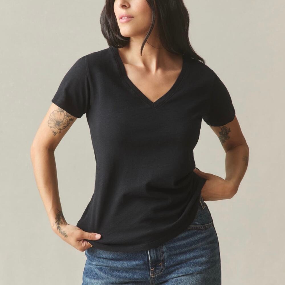 American Giant Women's Premium Slub V Neck Tee Black Size Small NWOT